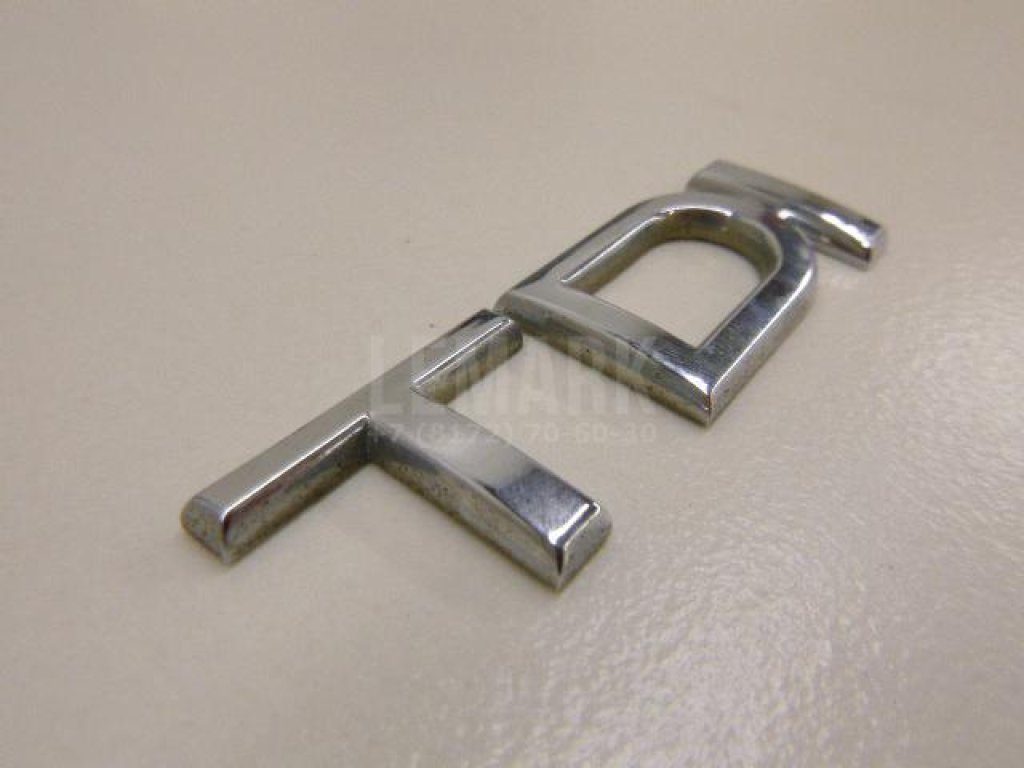 Эмблема на крышку багажника