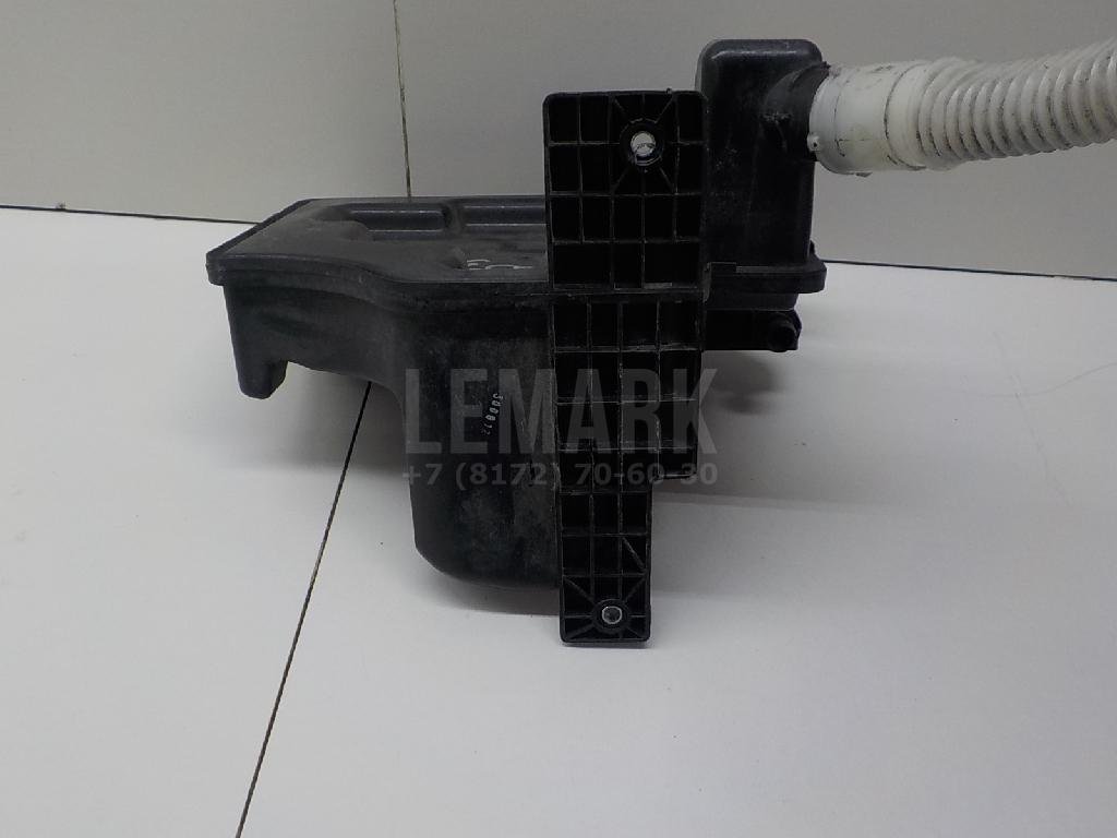 Бачок омывателя лобового стекла