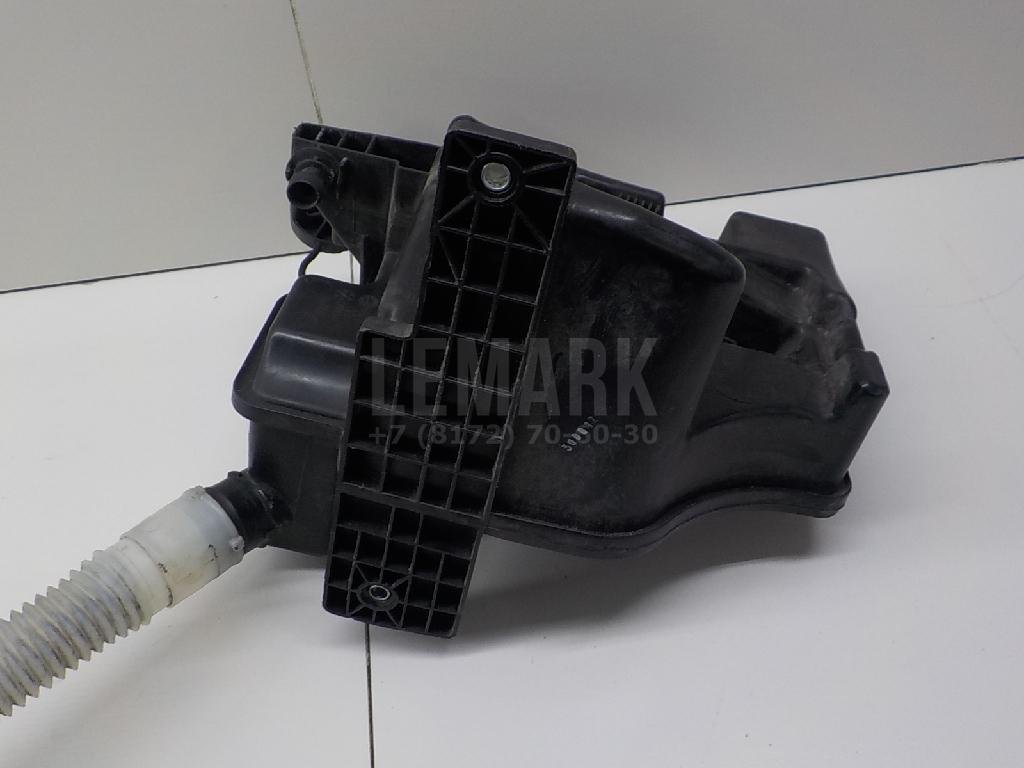 Бачок омывателя лобового стекла