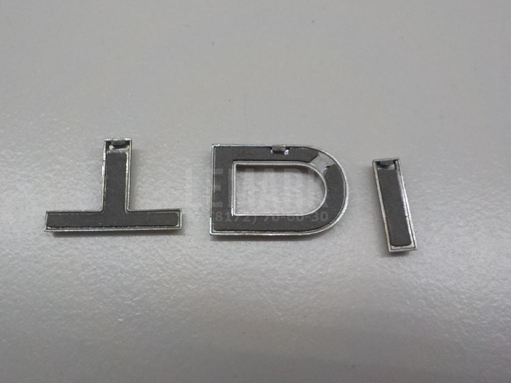 Эмблема на крышку багажника