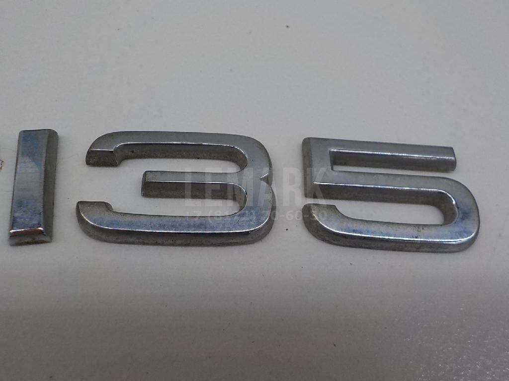 Эмблема на крышку багажника