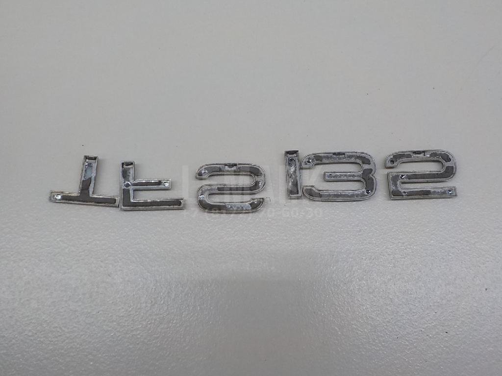 Эмблема на крышку багажника