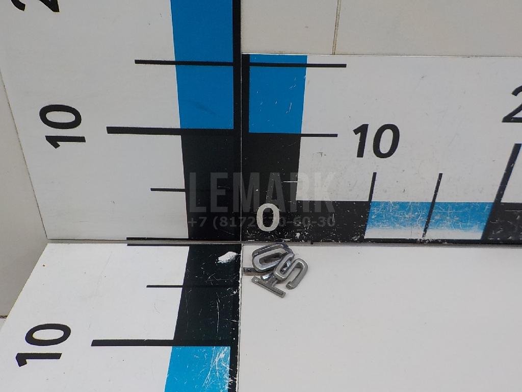 Эмблема на крышку багажника