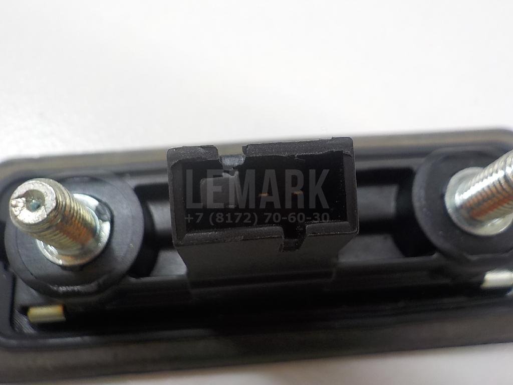 Кнопка открывания багажника