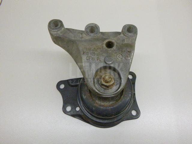 Опора двигателя правая