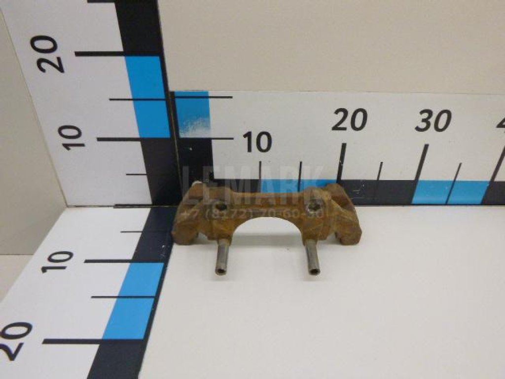 Скоба суппорта переднего