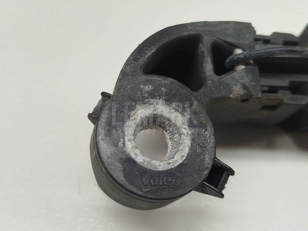 Поводок стеклоочистителя заднего