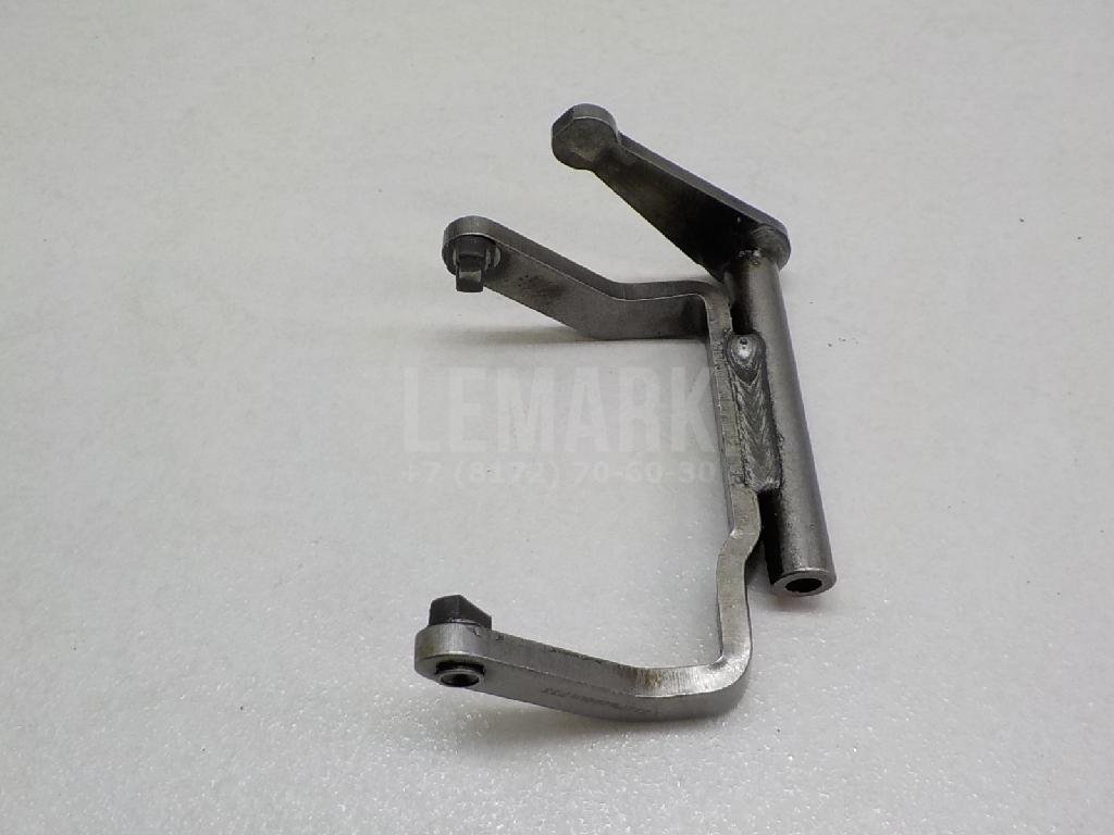 Вилка включения передачи