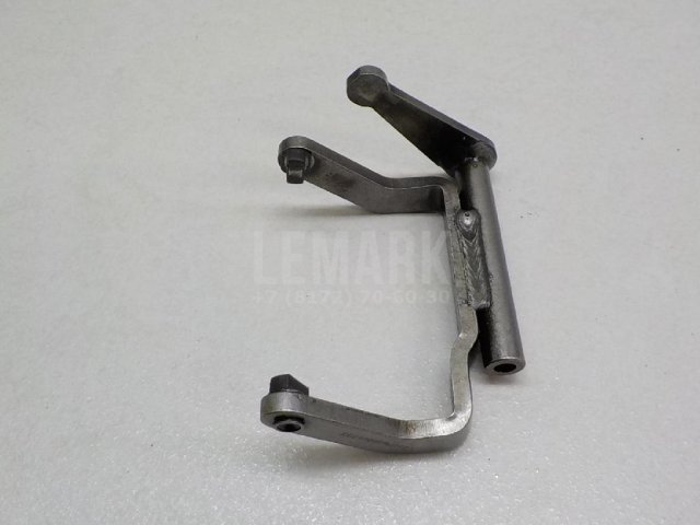 Вилка включения передачи