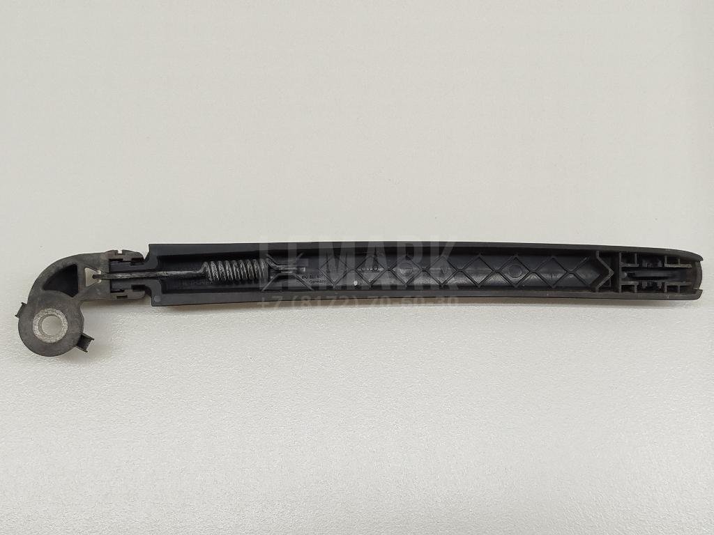 Поводок стеклоочистителя заднего