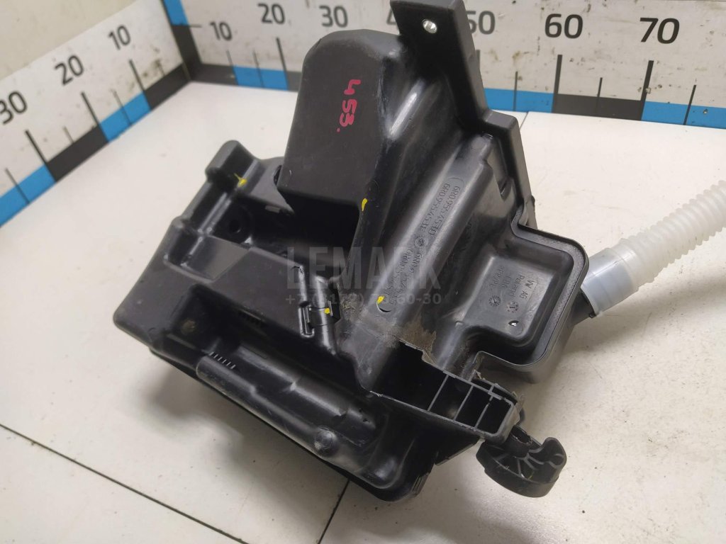 Бачок омывателя лобового стекла