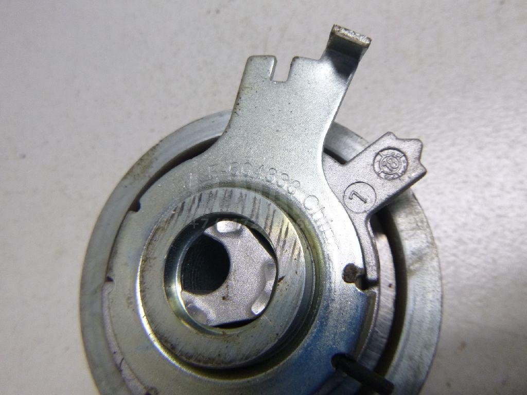 Ролик-натяжитель ремня ГРМ