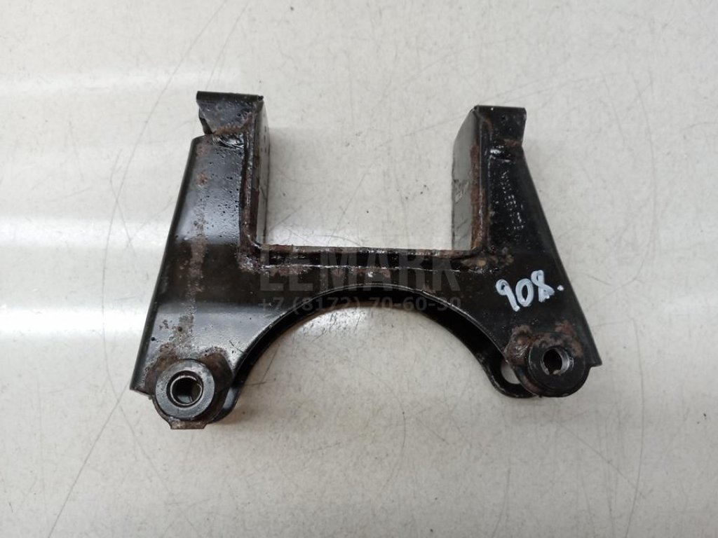 Кронштейн двигателя левый