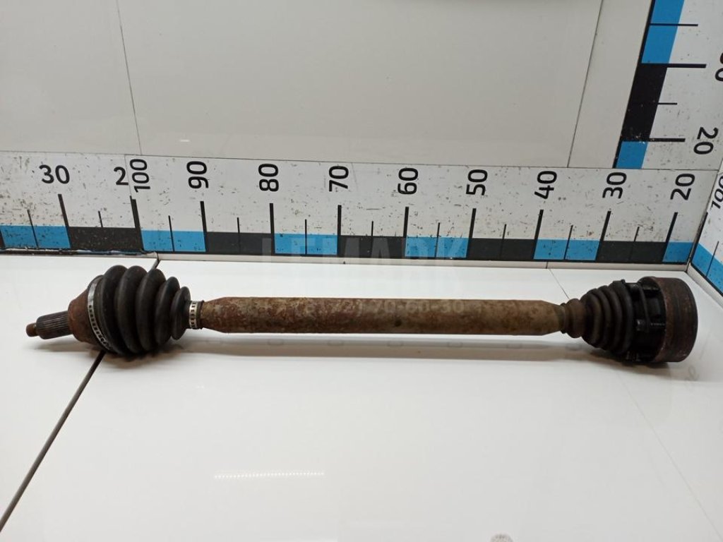 Полуось передняя правая