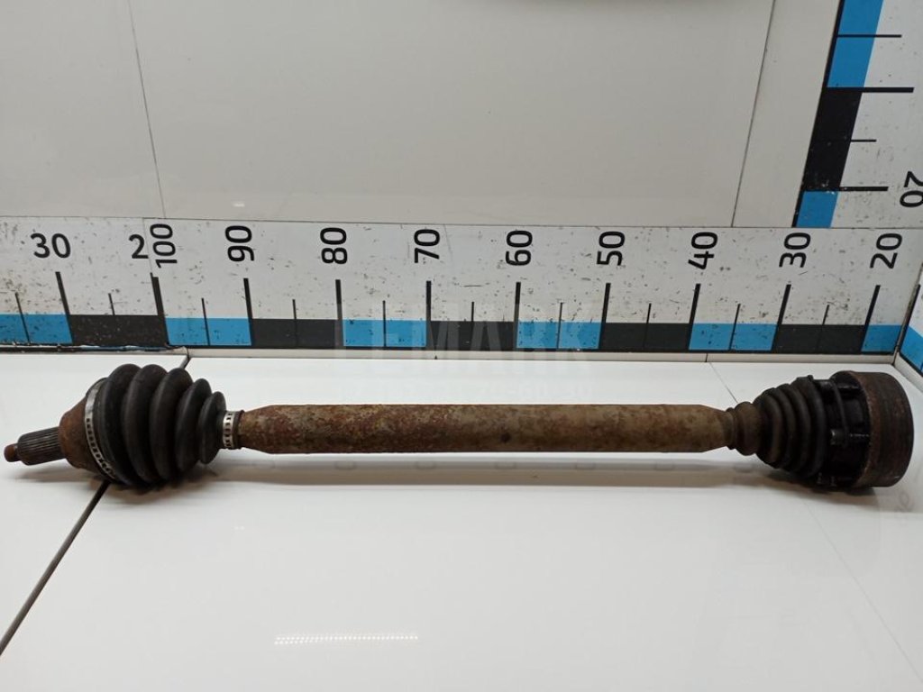 Полуось передняя правая