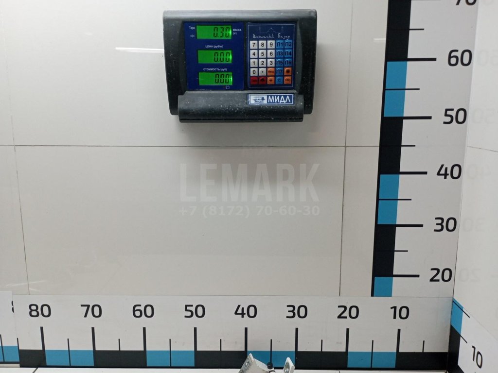 Петля двери