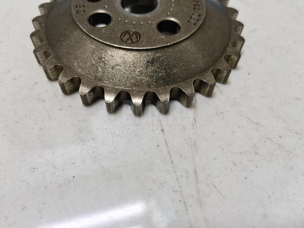 Шестерня привода масляного насоса