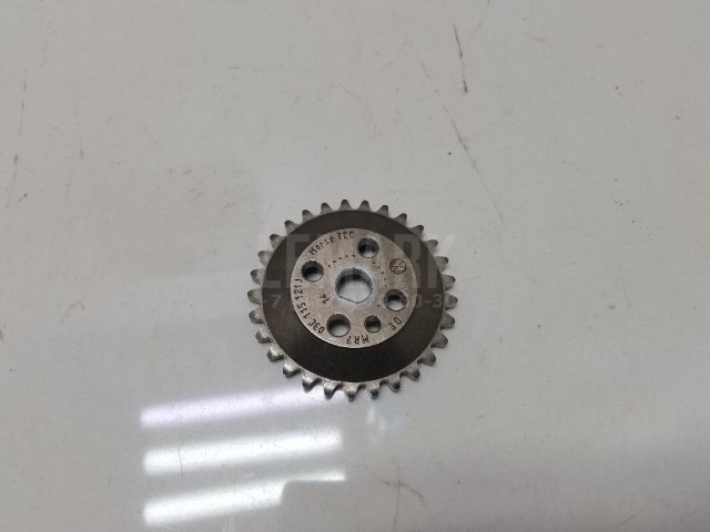 Шестерня привода масляного насоса