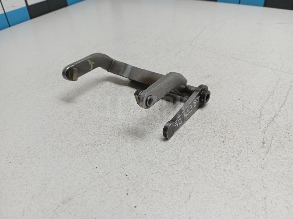 Вилка включения передачи