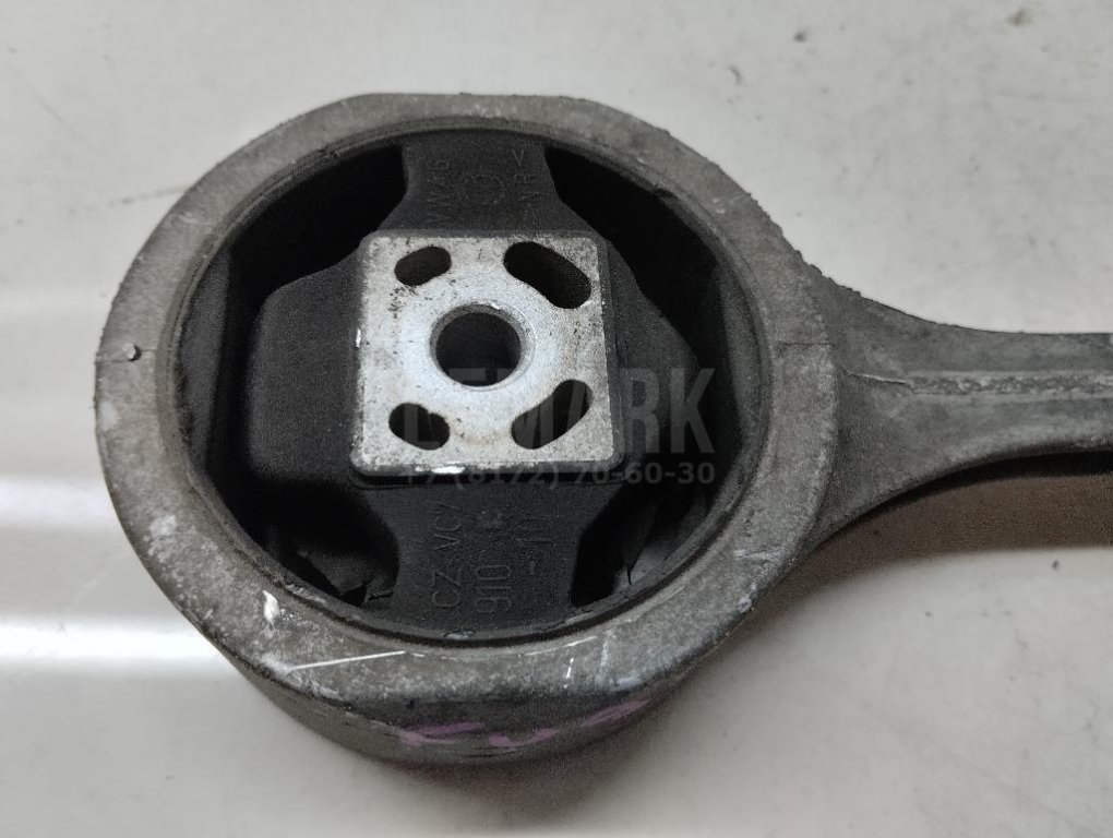 Опора двигателя задняя