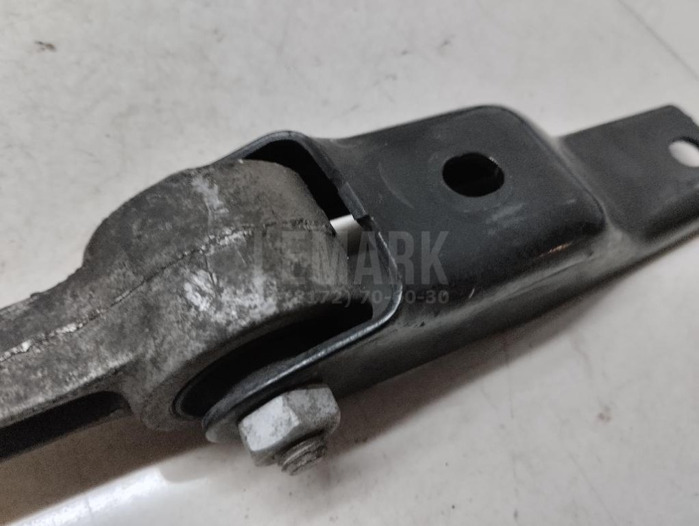 Опора двигателя задняя