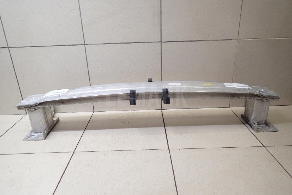 Усилитель переднего бампера