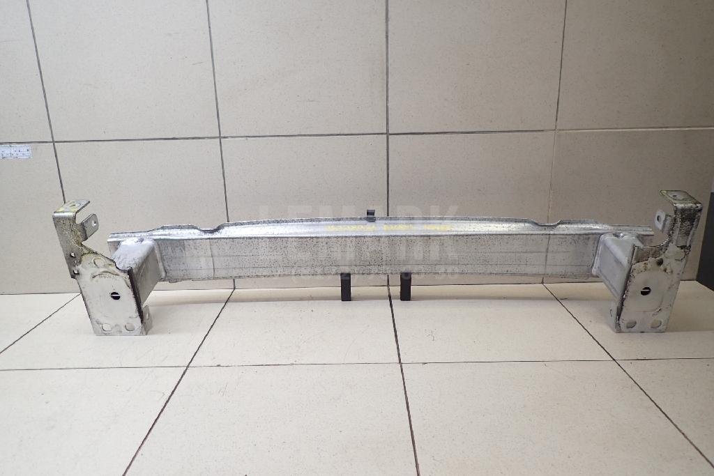 Усилитель переднего бампера