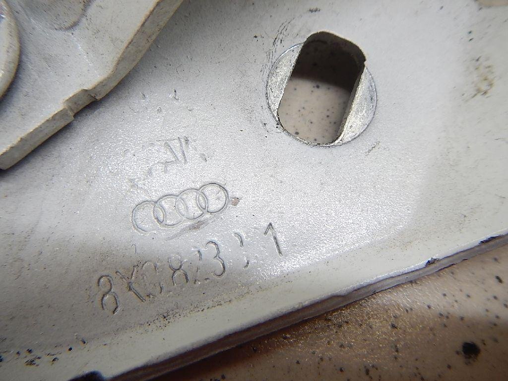 Петля капота левая