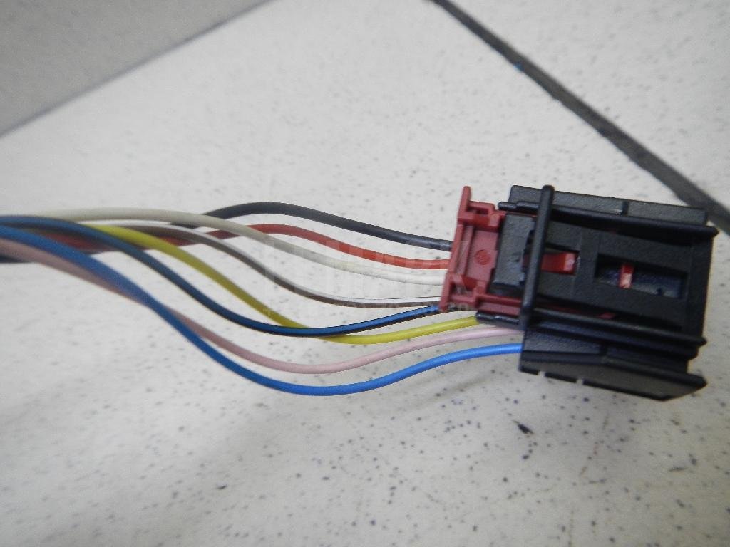 Зеркало левое электрическое