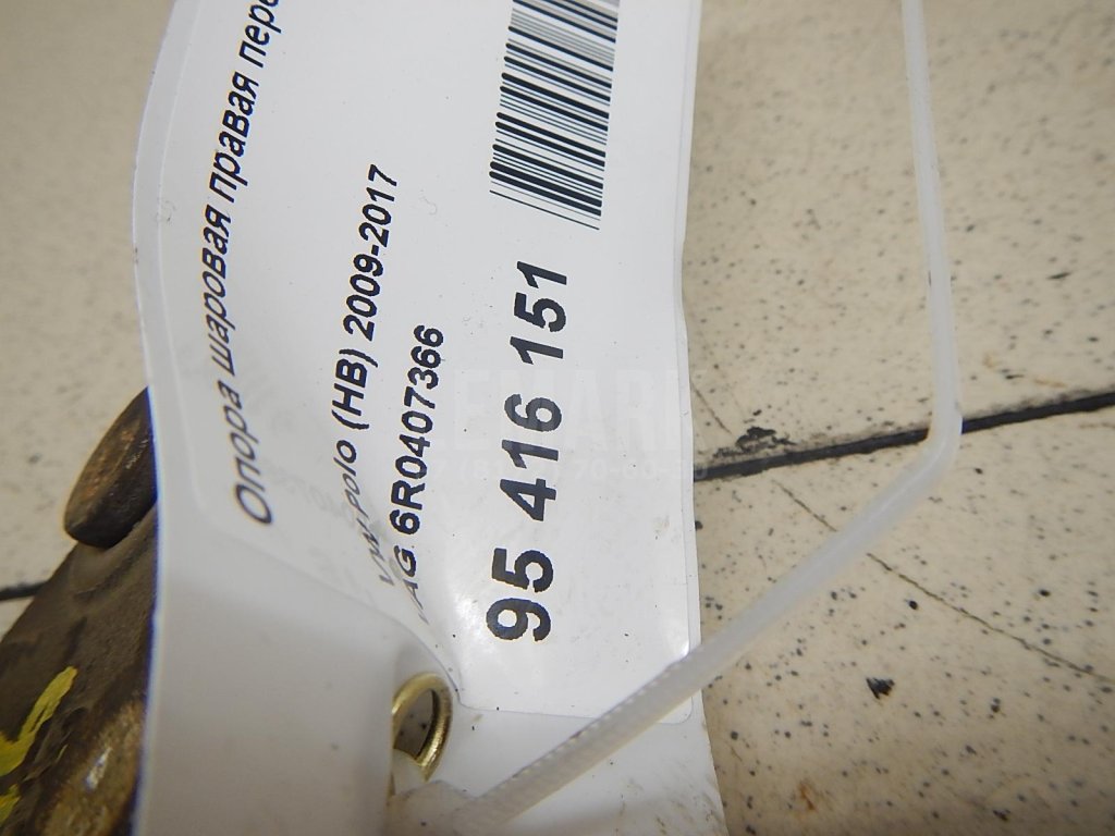 Опора шаровая правая передней подвески