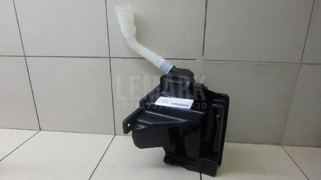 Бачок омывателя лобового стекла