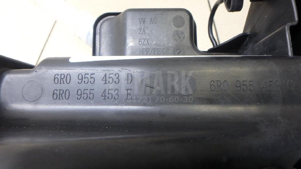 Бачок омывателя лобового стекла