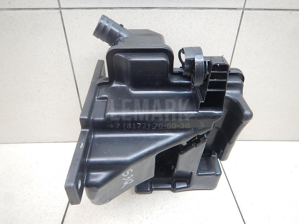 Бачок омывателя лобового стекла