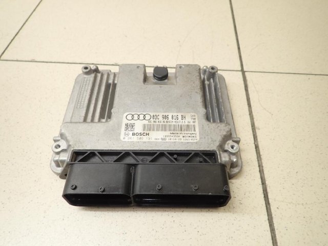 Блок управления двигателем