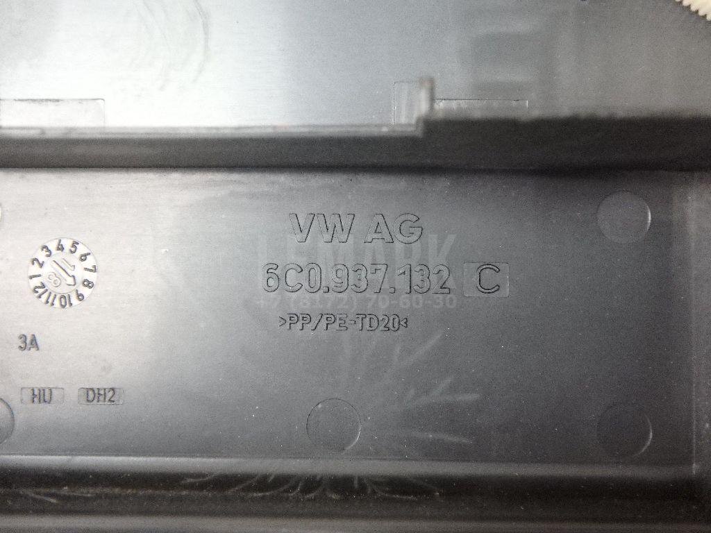 Крышка блока предохранителей