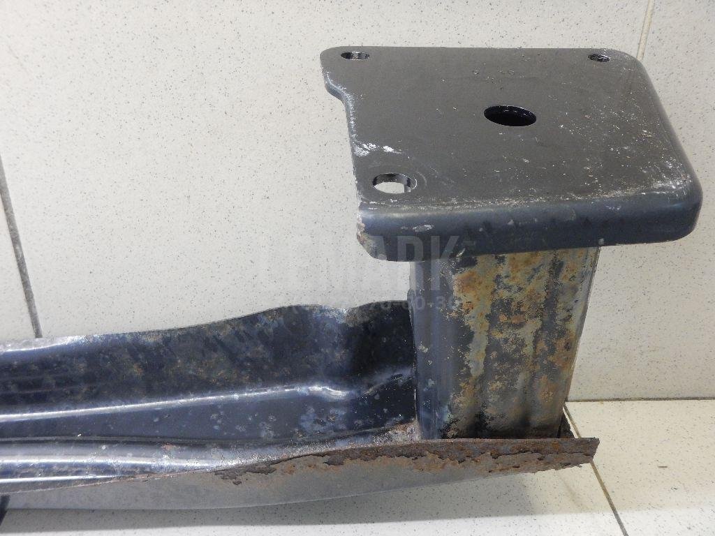 Усилитель заднего бампера