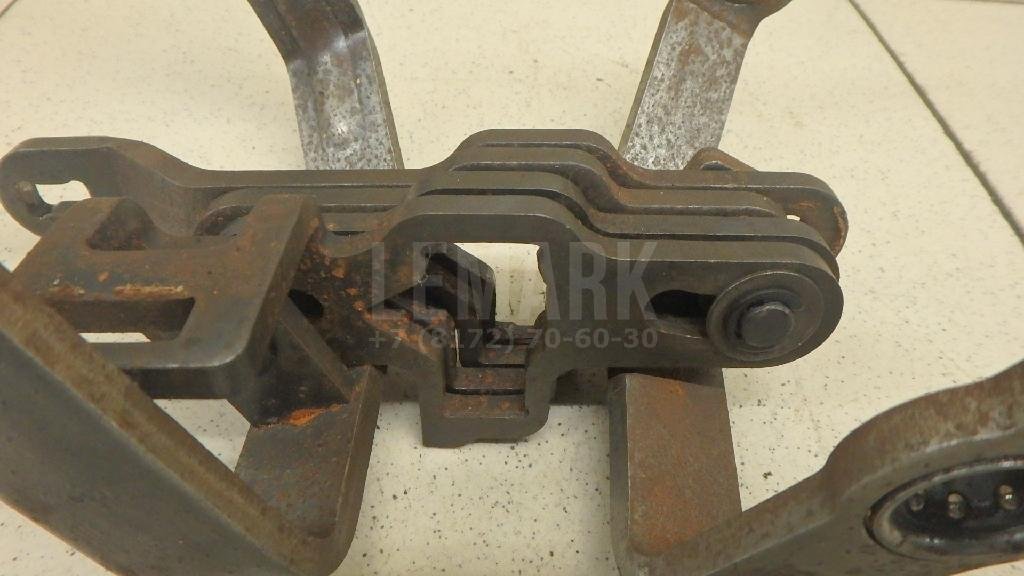 Вилка включения передачи