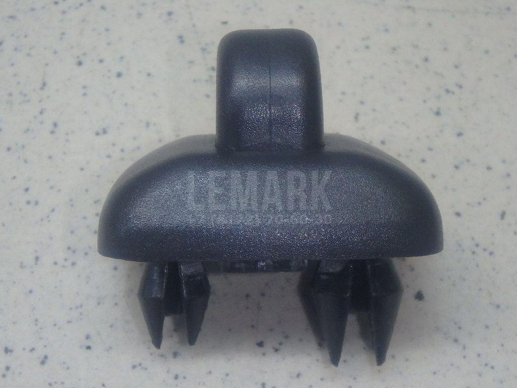 Кронштейн солнцезащитного козырька