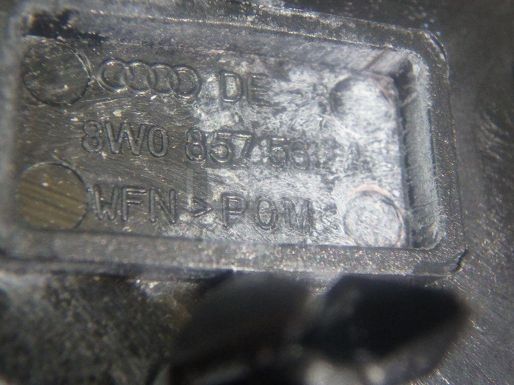 Кронштейн солнцезащитного козырька