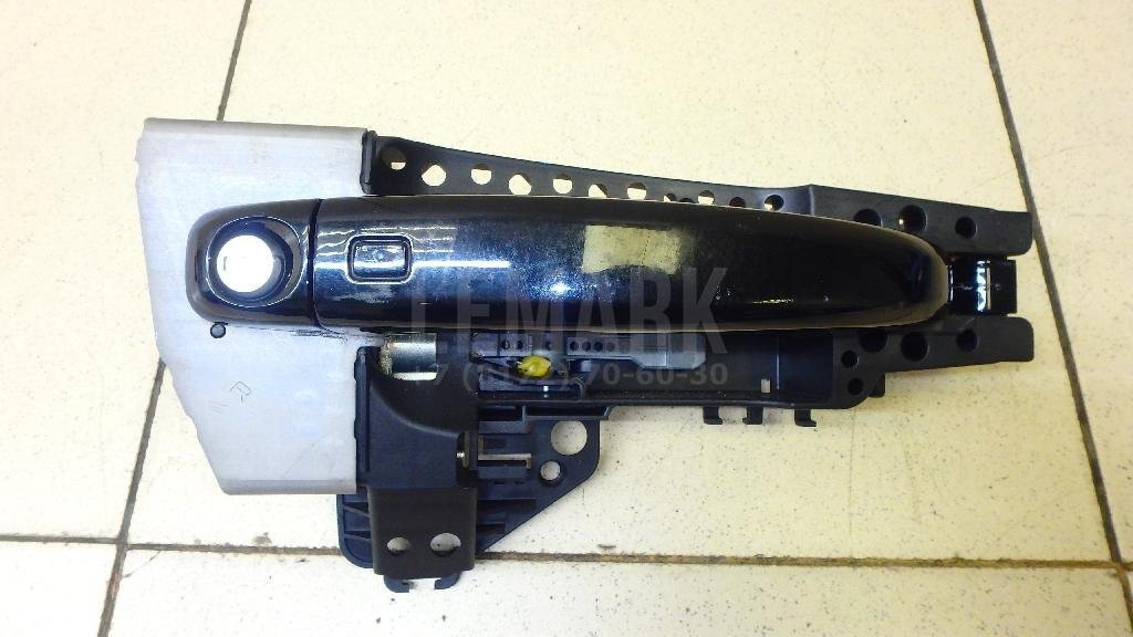 Ручка двери передней наружная правая