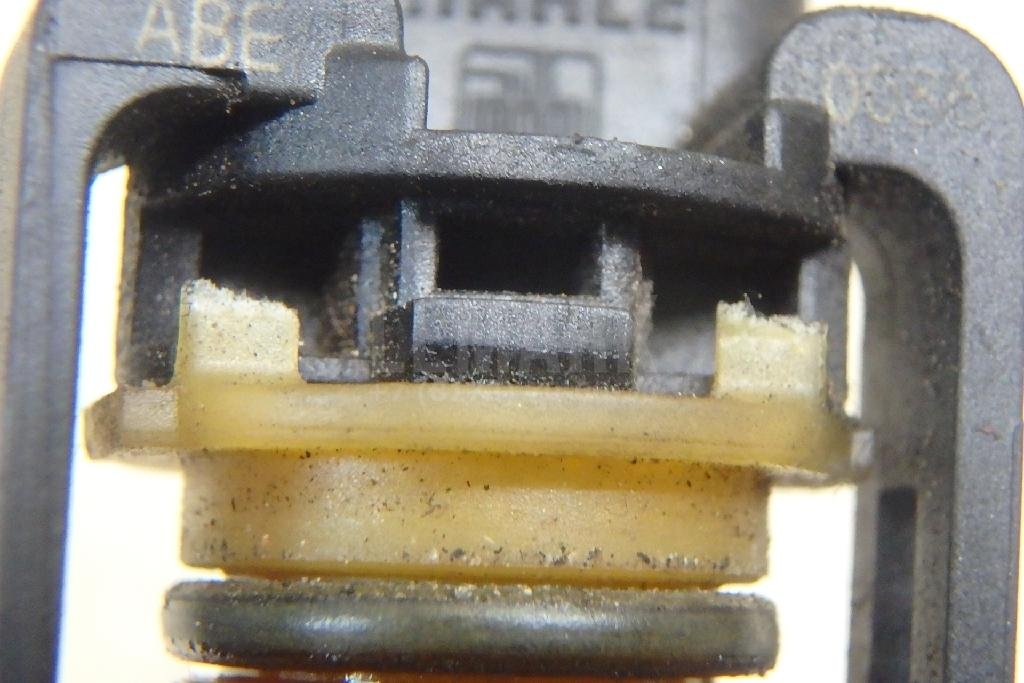 Датчик положения воздушных заслонок