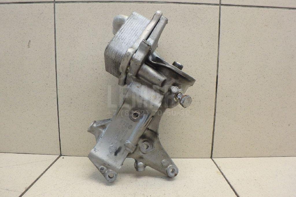 Кронштейн масляного фильтра