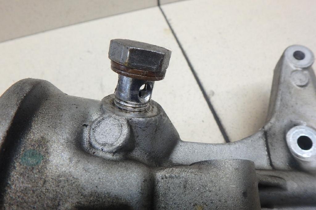 Кронштейн масляного фильтра