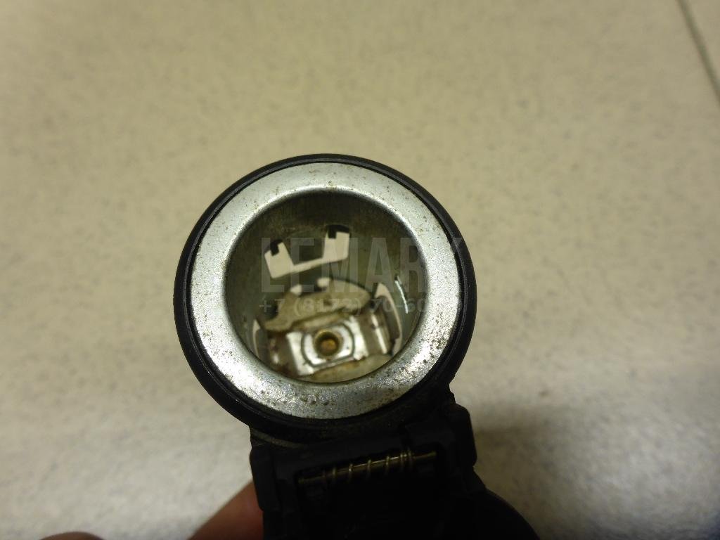 Гнездо прикуривателя