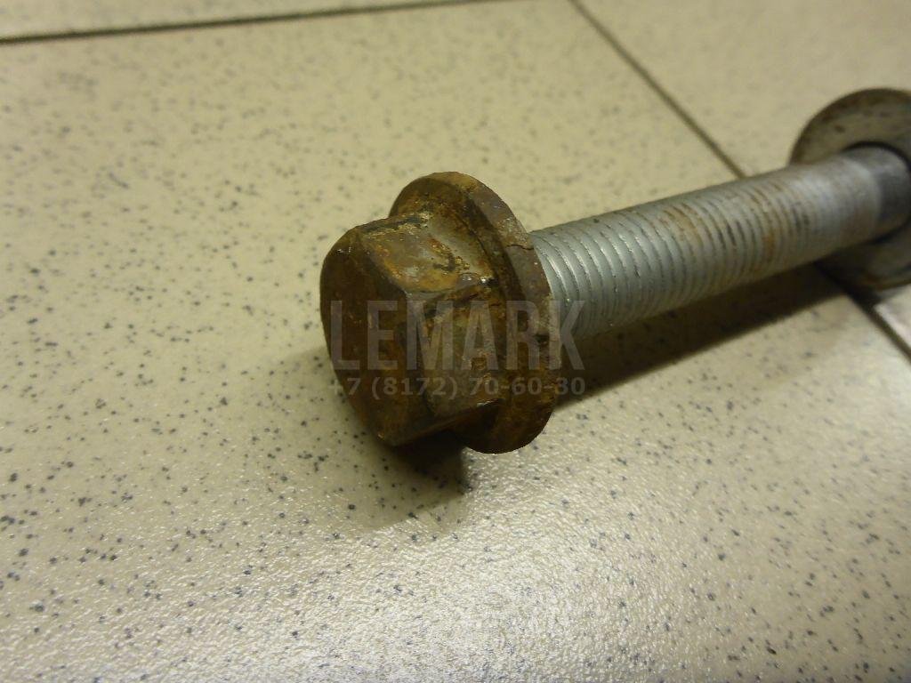 Болт заднего рычага