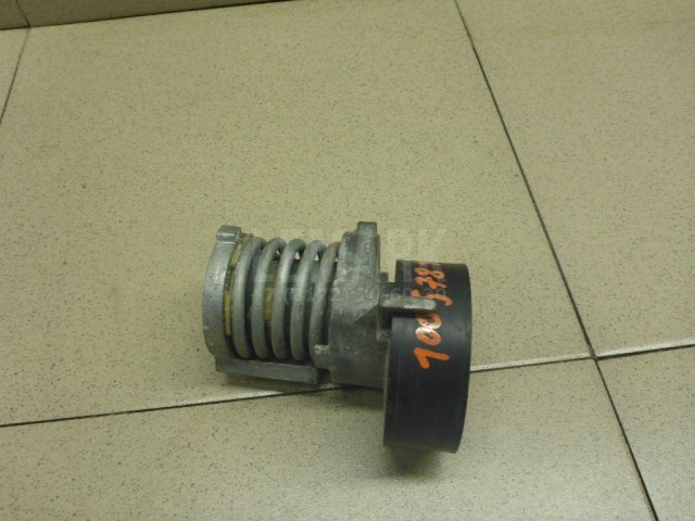 Натяжитель ремня