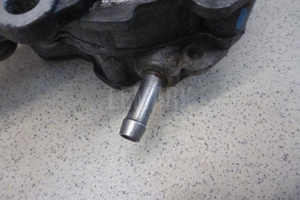 Насос вакуумный