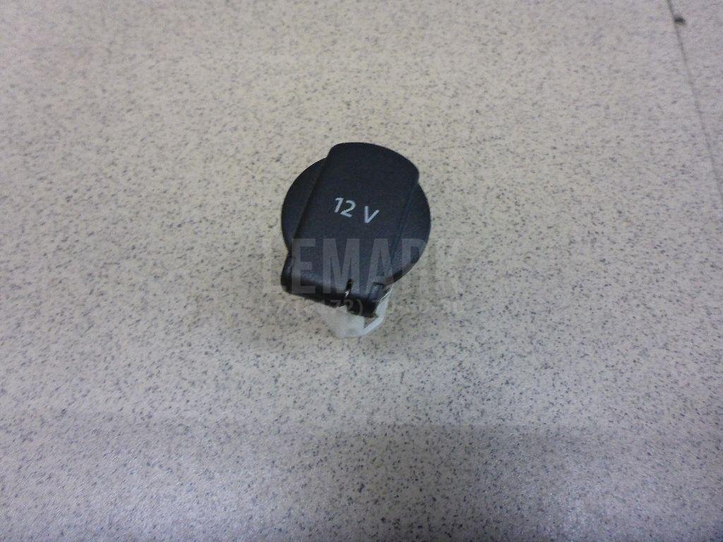 Гнездо прикуривателя