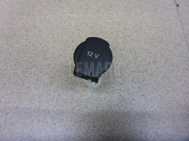 Гнездо прикуривателя