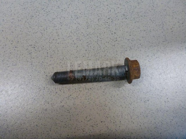 Болт заднего рычага